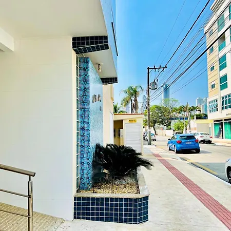 Lindo Apto Balneario Camboriu 1200 M Praia Central Exterior photo